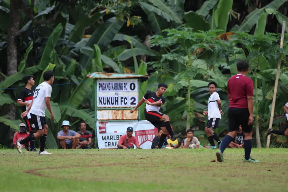 Kukuh FC Berhasil Bobol Gawang Pangkungkarung FC, Skor 2-0