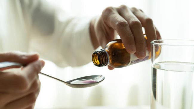 Daftar Sirup Obat yang Tidak Menggunakan Propilen Glikol dan Sejenisnya [BARU]