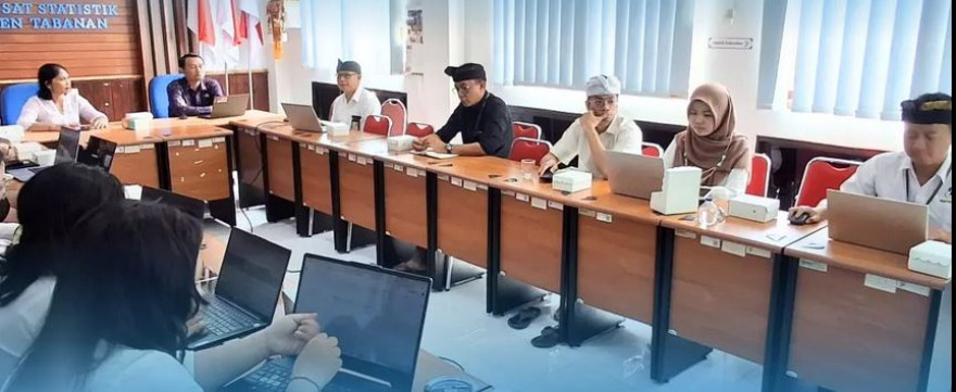 Pemaparan Awal Kondisi Data Kependudukan Desa Kukuh Kerambitan terkait Desa Cinta Statistik